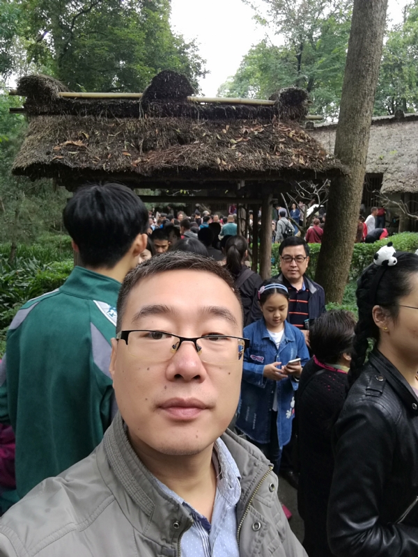 撑起一片天的第一张照片--宜城残疾人相亲网